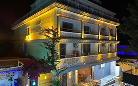 Aura Boutique Hotel